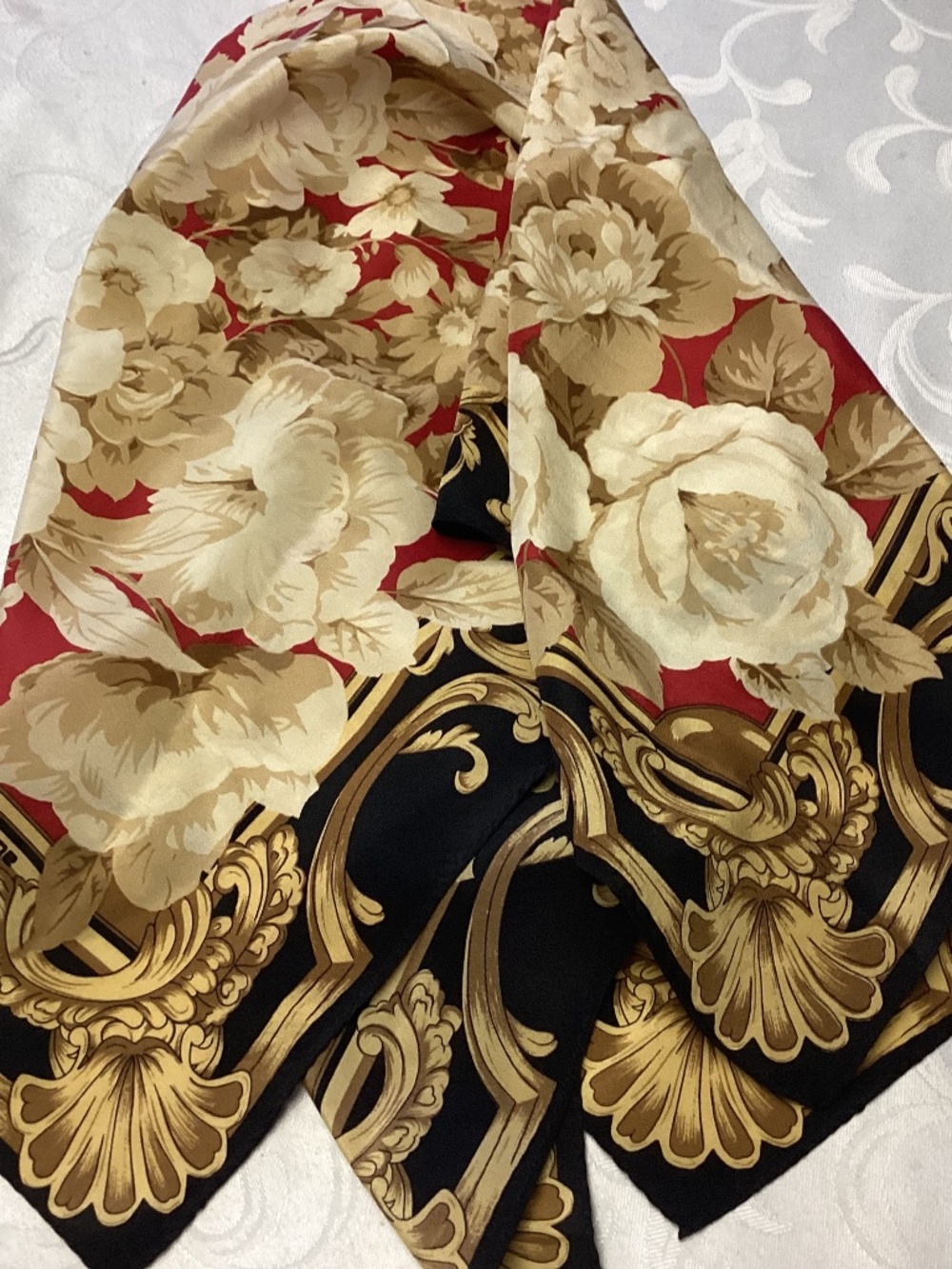 Liz Claiborne silk scarf vintage mint never worn